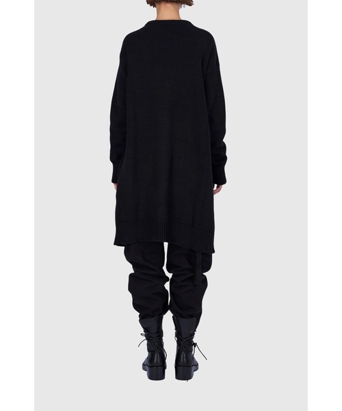 Ann DEMEULEMEESTER(アンドゥムルメステール)の「ANN DEMEULEMEESTER KIM KNITTED HIGH COMFORT V NECK(カーディガン/ボレロ・レディース・ブラック・SMALL)」の2枚目の写真