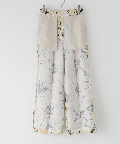 Noble（ノーブル）の「ブロックフラワープリントストレート