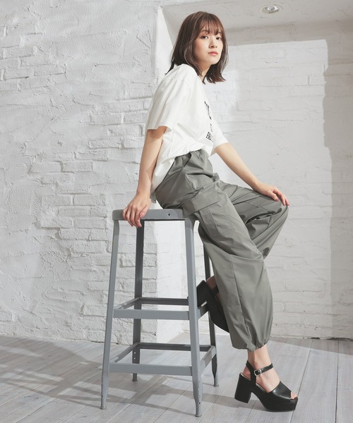 Honeys(ハニーズ)の「カーゴパンツ(カーゴパンツ・レディース・カーキ/ブラック/グレー/ベージュ・LL/L/M/S/SS)」の6枚目の写真