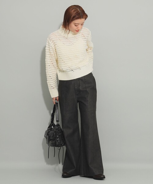 Ray BEAMS（レイビームス）の「透かし柄 ハイネック ニット（ニット/セーター・レディース・オフホワイト/ブラック・ONE SIZE）」の4枚目の写真