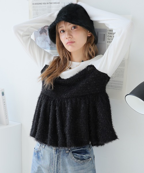 Girly Doll(ガーリードール)の「ドッキングペプラムトップス(Tシャツ/カットソー・レディース・グレー/ブラック・F)」の4枚目の写真