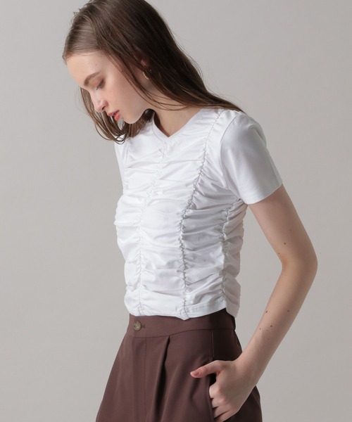 FOREVER 21（フォーエバー トゥエンティーワン）の「【2024FW】フロントシャーリングトップス（Tシャツ/カットソー・レディース・オフホワイト/ブラック・MEDIUM/SMALL）」の14枚目の写真