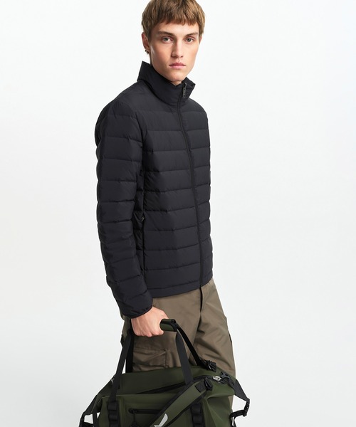 AIGLE(エーグル)の「撥水 スタンドネック ダックダウンジャケット T-KIT対応 / パファージャケット(ダウンジャケット/コート・メンズ・レッド/ブラック/ダークネイビー・L/M/S/XS/XL)」の19枚目の写真