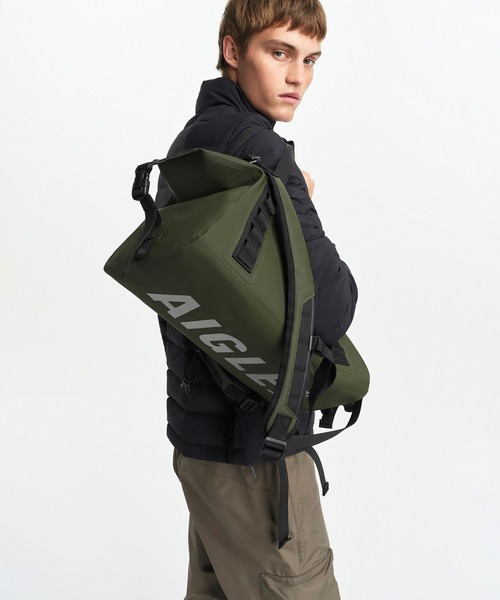 AIGLE(エーグル)の「撥水 スタンドネック ダックダウンジャケット T-KIT対応 / パファージャケット(ダウンジャケット/コート・メンズ・レッド/ブラック/ダークネイビー・L/M/S/XS/XL)」の20枚目の写真
