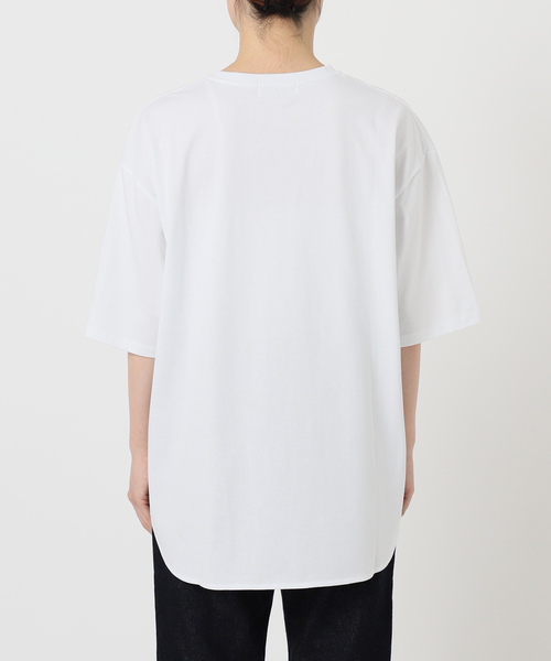 SLOBE IENA(スローブイエナ)の「ラウンドヘムTシャツ(Tシャツ/カットソー・レディース・ブラック/ホワイト/レッド・FREE)」の15枚目の写真