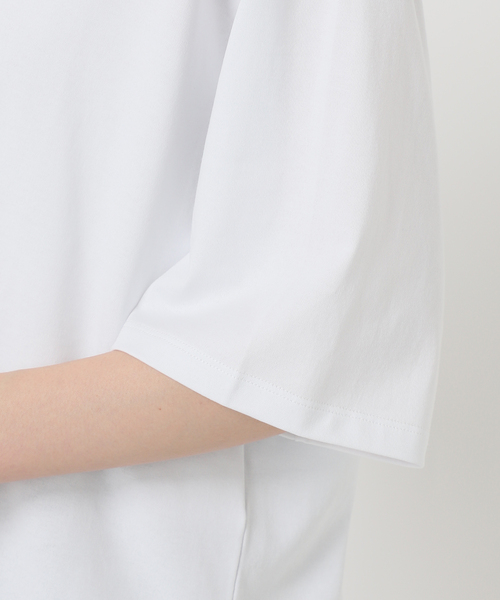 SLOBE IENA(スローブイエナ)の「ラウンドヘムTシャツ(Tシャツ/カットソー・レディース・ブラック/ホワイト/レッド・FREE)」の11枚目の写真