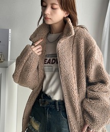 存在感抜群。ジャガード柄オーバーサイズボアブルゾン(花柄と無地カラーネップ展開)