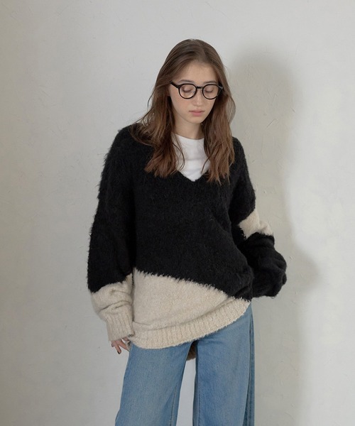 MINERTE（ミネルテ）の「【MINERTE】loop yarn intarsia V neck pullover / ブークレインターシャVネックプルオーバー（ニット/セーター・レディース・ブラック/チャコールグレー・FREE）」の6枚目の写真