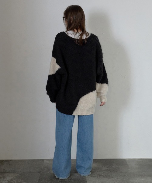 MINERTE（ミネルテ）の「【MINERTE】loop yarn intarsia V neck pullover / ブークレインターシャVネックプルオーバー（ニット/セーター・レディース・ブラック/チャコールグレー・FREE）」の12枚目の写真