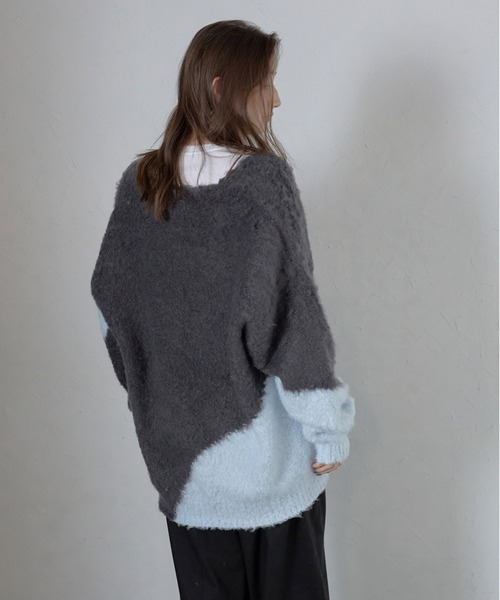 MINERTE（ミネルテ）の「【MINERTE】loop yarn intarsia V neck pullover / ブークレインターシャVネックプルオーバー（ニット/セーター・レディース・ブラック/チャコールグレー・FREE）」の16枚目の写真