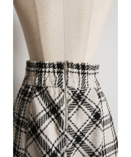 tocco closet（トッコ　クローゼット）の「【ZOZO限定】インナーパンツ付きサイドバイヤスAラインチェックミニスカート（スカート・レディース・ブラック/オフホワイト・M）」の21枚目の写真