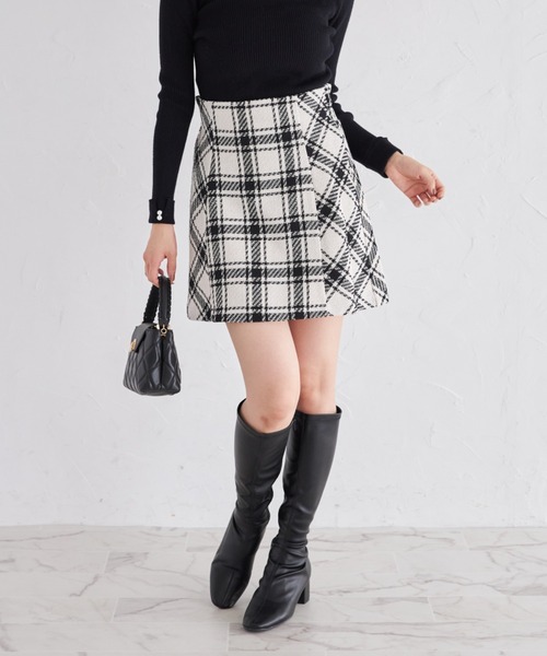 tocco closet（トッコ　クローゼット）の「【ZOZO限定】インナーパンツ付きサイドバイヤスAラインチェックミニスカート（スカート・レディース・ブラック/オフホワイト・M）」の6枚目の写真