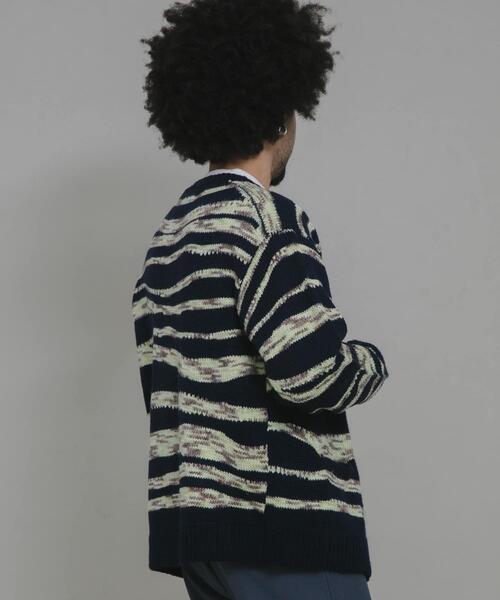 URBAN RESEARCH Sonny Label(アーバンリサーチサニーレーベル)の「ウール混スペースダイニットカーディガン(カーディガン/ボレロ・メンズ・ブラック系その他/ブルー系その他/ベージュ系その他・MEDIUM/LARGE)」の14枚目の写真