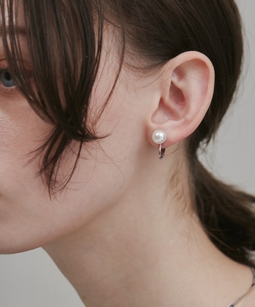 ciite' surgical stainless（シーテサージカルステンレス）の「【 金属アレルギー対応 】 シンプルパールイヤリング サージカルステンレス   (両耳用)（イヤリング・レディース・シルバー/ゴールド・S/L/M）」の16枚目の写真
