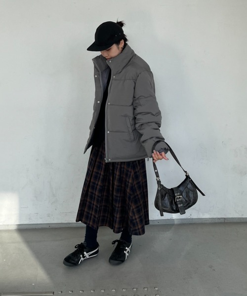 nemne store（ネンネストア）の「【低身長サイズあり】オーバーサイズパディングブルゾン（ブルゾン・レディース・アイボリー/チャコール/ネイビー系/ピンク系/グレー/ライトブルー/ブラック・MEDIUM/LARGE）」の22枚目の写真