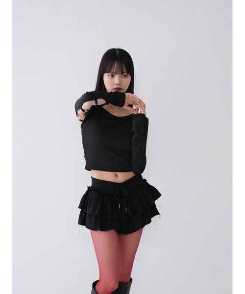 アーム カットアウト デザイントップス（その他トップス）｜Uenui（ウニュイ）