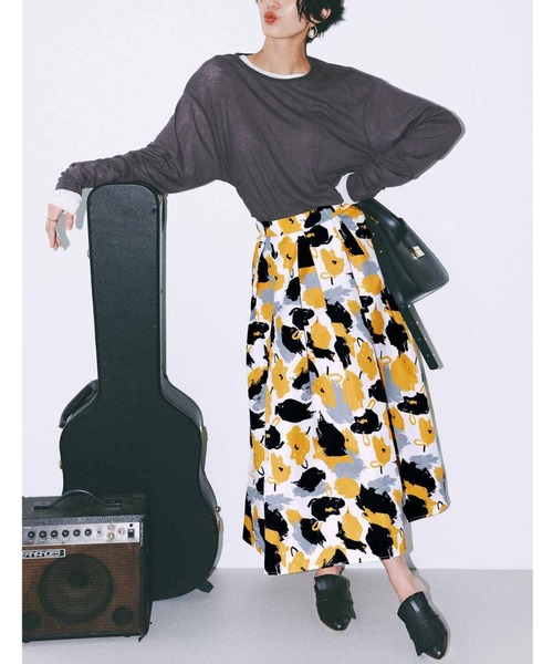 IEDIT（イディット）の「ＩＥＤＩＴ　気分も着こなしも華やぐ　ヨーロッパテキスタイル柄のフレアースカート（スカート・レディース・ブルー系その他/グリーン系その他/ホワイト系その他・MEDIUM/LARGE/X-LARGE/XX-LARGE/SMALL）」の5枚目の写真