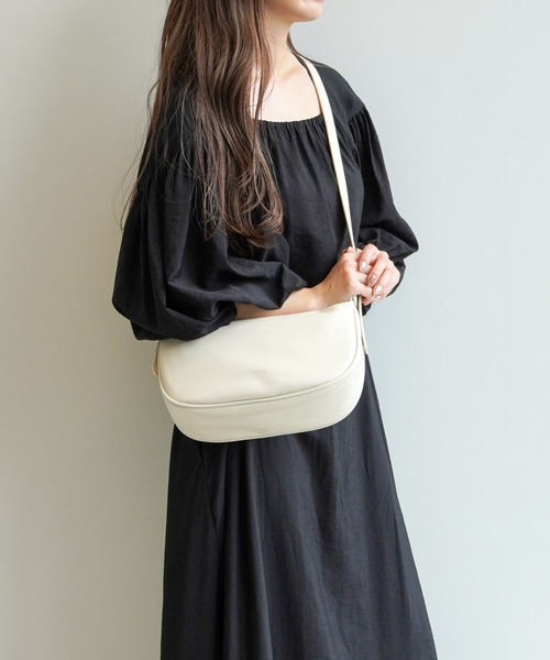 Jewelna Rose(ジュエルナローズ)の「JEWELNA by Jewelna Rose ワンショルダーバッグ 11836(ショルダーバッグ・レディース・ブラック/アイボリー・FREE)」の7枚目の写真