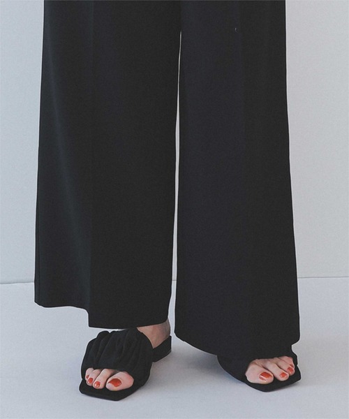 titivate（ティティベイト）の「サテンギャザーサンダル（サンダル・レディース・ブラウン/ネイビー/ブラック・LL/L/M/S）」の5枚目の写真