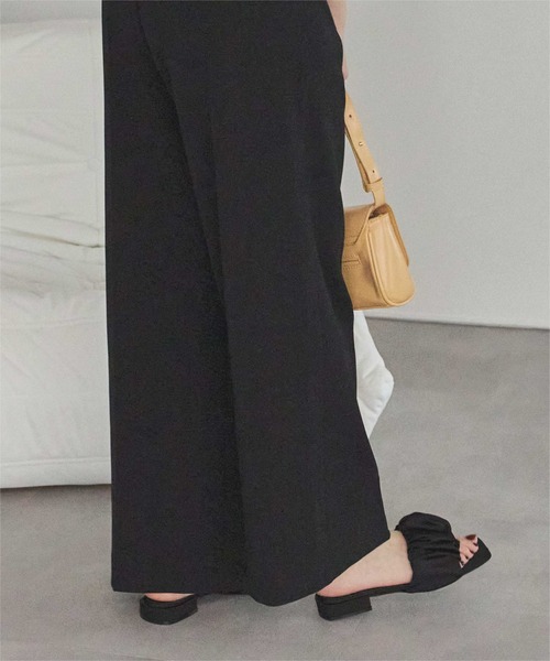 titivate（ティティベイト）の「サテンギャザーサンダル（サンダル・レディース・ブラウン/ネイビー/ブラック・LL/L/M/S）」の4枚目の写真