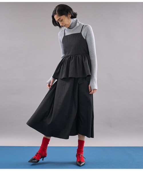 Settimissimo（セッティミッシモ）の「タフタ レイヤード キャミソール ワンピース（ワンピース・レディース・ベージュ/ブラック・FREE）」の10枚目の写真