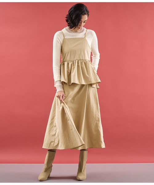 Settimissimo（セッティミッシモ）の「タフタ レイヤード キャミソール ワンピース（ワンピース・レディース・ベージュ/ブラック・FREE）」の13枚目の写真