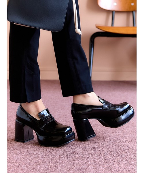 Mafmof(マフモフ)の「Mafmof(マフモフ)9cmチャンキーヒール厚底プラットフォームローファーパンプス(パンプス・レディース・ブラック系その他/ブラック・S/M/L/LL)」の18枚目の写真