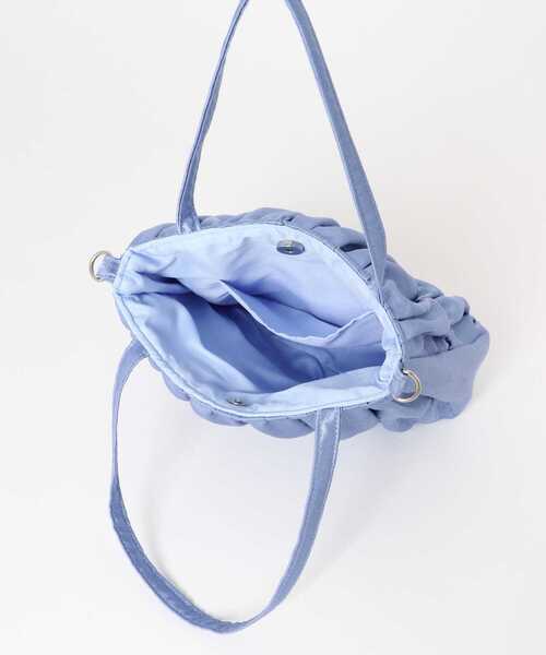 KBF（ケイビーエフ）の「サテンギャザーハンドBAG（ハンドバッグ・レディース・アイボリー/ブルー/ピンク・ONE）」の21枚目の写真