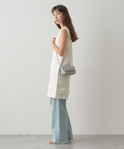 IACUCCI(イアクッチ)の「アルブメ ALCE(ショルダーバッグ・レディース・グレー/キャメル/ライトグレー/ライトグリーン・FREE)」の6枚目の写真