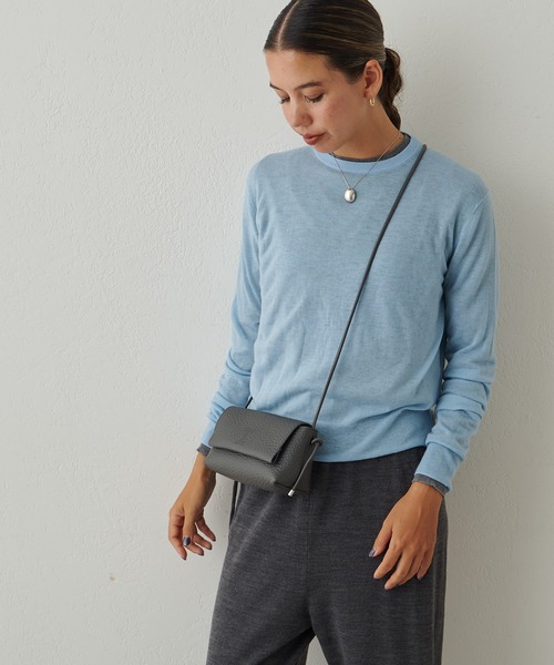 IACUCCI(イアクッチ)の「アルブメ ALCE(ショルダーバッグ・レディース・グレー/キャメル/ライトグレー/ライトグリーン・FREE)」の21枚目の写真