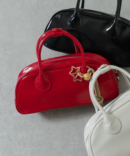 SENSE OF PLACE by URBAN RESEARCH（センスオブプレイスバイアーバンリサーチ）の「ラウンドスクエアボストンバッグ（ボストンバッグ・レディース・ブラック/アイボリー/レッド・ONE）」の3枚目の写真