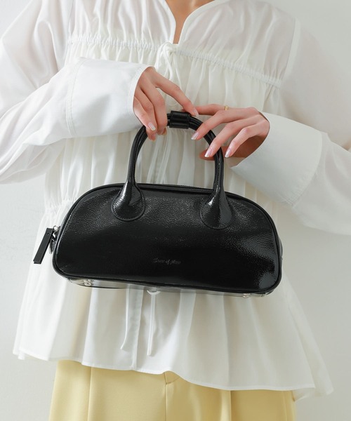 SENSE OF PLACE by URBAN RESEARCH（センスオブプレイスバイアーバンリサーチ）の「ラウンドスクエアボストンバッグ（ボストンバッグ・レディース・ブラック/アイボリー/レッド・ONE）」の4枚目の写真