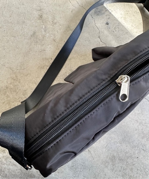 SPRUCE（スプルース）の「EM:フリル プリーツ 横長｜チェンフリルショルダー 軽量約160g（ショルダーバッグ・レディース・キャメル/ブラック/カーキ・FREE）」の21枚目の写真