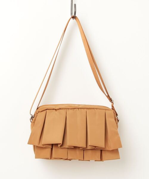 SPRUCE（スプルース）の「EM:フリル プリーツ 横長｜チェンフリルショルダー 軽量約160g（ショルダーバッグ・レディース・キャメル/ブラック/カーキ・FREE）」の16枚目の写真