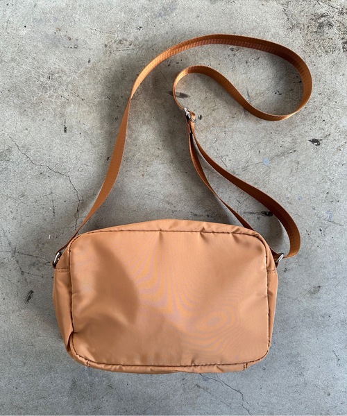 SPRUCE（スプルース）の「EM:フリル プリーツ 横長｜チェンフリルショルダー 軽量約160g（ショルダーバッグ・レディース・キャメル/ブラック/カーキ・FREE）」の9枚目の写真