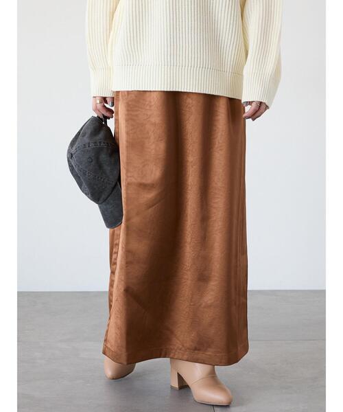 Lugnoncure（ルノンキュール）の「サテンエンボススカート（スカート・レディース・ベージュ/ミント/ブラウン・F）」の2枚目の写真
