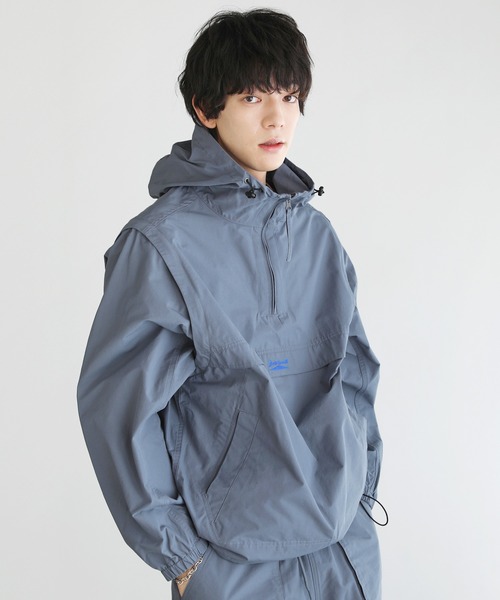 JACK PURCELL（ジャックパーセル）の「CONVERSE JACK PURCELL　コットンナイロン袖着脱2WAYアノラックパーカー（パーカー・メンズ・ブルー/アイボリー/ブラック・S/M/L）」の3枚目の写真