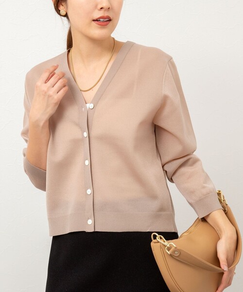 NOLLEY’S（ノーリーズ）の「《アンサンブル対応》ハーフシアーVネックカーディガン（カーディガン/ボレロ・レディース・サックスブルー/ブラウン/オフホワイト/ブラック・38）」の3枚目の写真