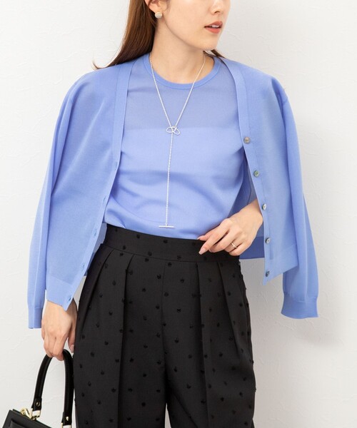 NOLLEY’S（ノーリーズ）の「《アンサンブル対応》ハーフシアーVネックカーディガン（カーディガン/ボレロ・レディース・サックスブルー/ブラウン/オフホワイト/ブラック・38）」の4枚目の写真