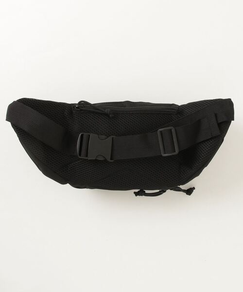 HIKA(ヒカ)の「【HIKA】ミニタリーデザインミニBODY BAG(ボディバッグ/ウエストポーチ・メンズ・カーキ/ブラック・FREE)」の3枚目の写真
