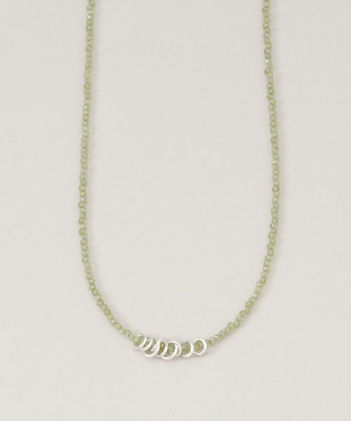LAPUIS(ラピュイ)の「【LAPUIS /ラピュイ】SV925 GemStoneネックレス 244-220 119(ネックレス・レディース・ブラック/その他/グリーン・FREE)」の2枚目の写真