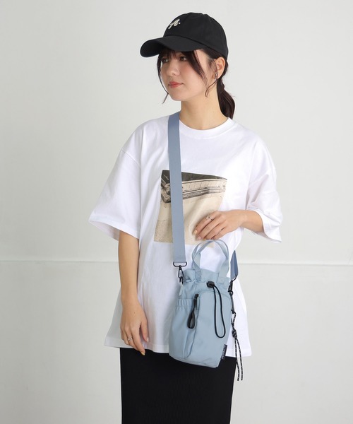 ALTROSE（アルトローズ）の「【500mlのペットボトル収納可】ボトルホルダー ペットボトル ショルダー 保冷 ティム（水筒・レディース・ネイビー/ブラック/カーキ/アイボリー/グレー/レオパード/シルバー/ゼブラ・FREE）」の20枚目の写真
