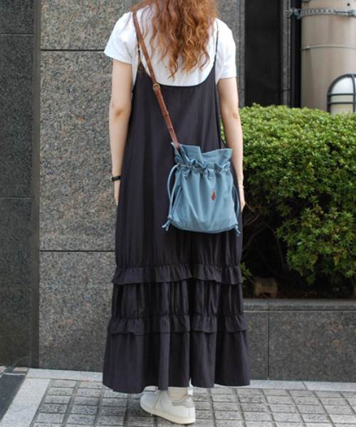 CLEDRAN(クレドラン)の「【軽量 3層構造】CL3616 LALI SEPARATE SHOULDER 巾着(ショルダーバッグ・レディース・ブラック/ベージュ/ブルーグレー・FREE)」の2枚目の写真