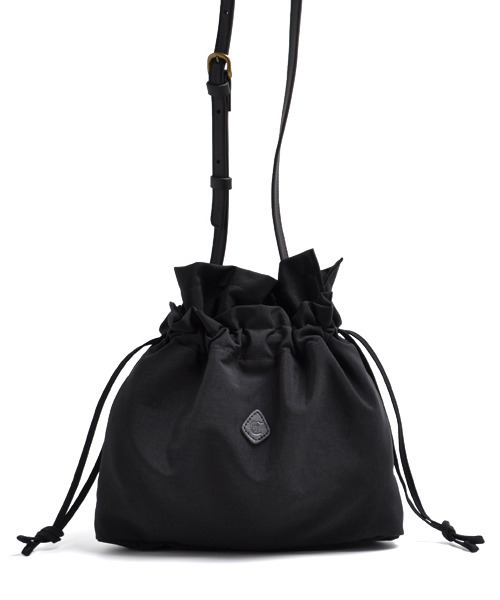 CLEDRAN(クレドラン)の「【軽量 3層構造】CL3616 LALI SEPARATE SHOULDER 巾着(ショルダーバッグ・レディース・ブラック/ベージュ/ブルーグレー・FREE)」の1枚目の写真