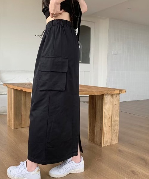SallyLunn(サリーラン)の「ウエストゴムカーゴスカート(スカート・レディース・ブラック/グレー・MEDIUM/LARGE)」の4枚目の写真