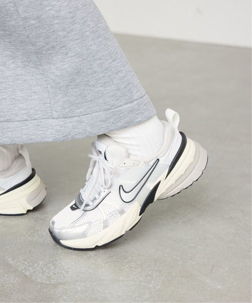 NIKE V2K ラン レスアッフ スニカ FD0736 100 NIKE WMNS V2K RUN summit white/metallic silver fd0736-100