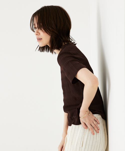 abahouse mavie(アバハウスマヴィ)の「シャーリングボーダー半袖Tシャツ(Tシャツ/カットソー・レディース・セージグリーン/ブラック/ブラウン/ホワイト・フリー)」の5枚目の写真