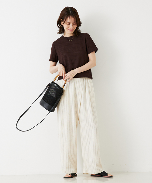 abahouse mavie(アバハウスマヴィ)の「シャーリングボーダー半袖Tシャツ(Tシャツ/カットソー・レディース・セージグリーン/ブラック/ブラウン/ホワイト・フリー)」の18枚目の写真
