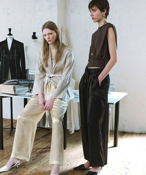 ADAM ET ROPE'(アダムエロペ)の「【EMOELLE】イージーサテンスラックス(スラックス・レディース・ブラック/キナリ・36/38)」の5枚目の写真