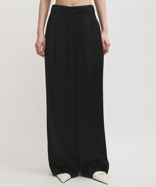 ADAM ET ROPE'(アダムエロペ)の「【EMOELLE】イージーサテンスラックス(スラックス・レディース・ブラック/キナリ・36/38)」の7枚目の写真